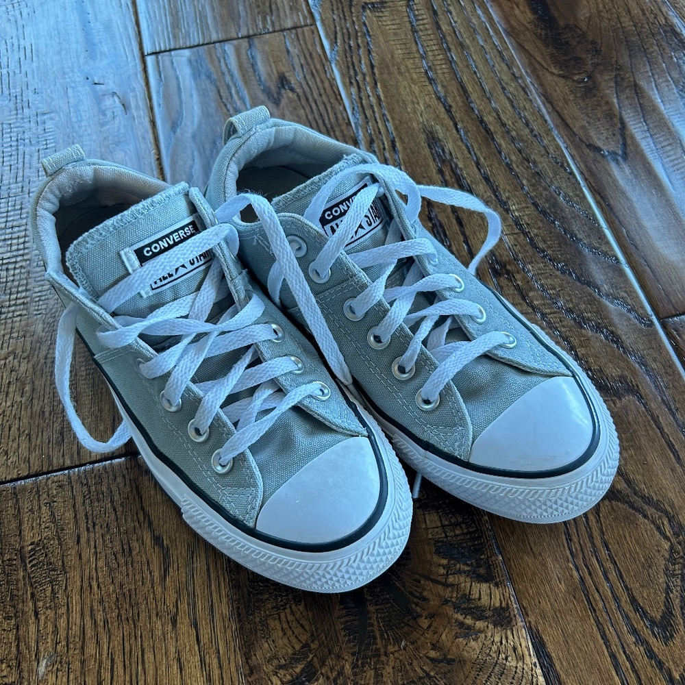 Women's Grey Converse All Star Size 8